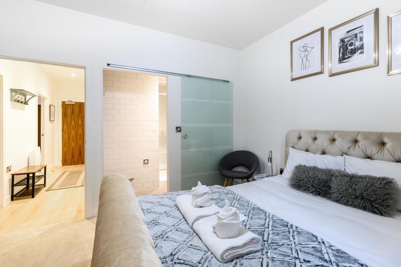 Comfy & Homely 2Bed Apartment - 5 Star Location Manchester Bagian luar foto