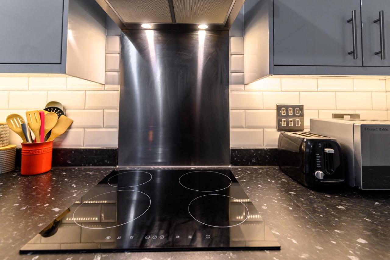 Comfy & Homely 2Bed Apartment - 5 Star Location Manchester Bagian luar foto